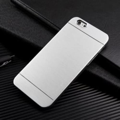 Пластиковый чехол Motomo Metal Silver Серебро для iPhone 6-6s