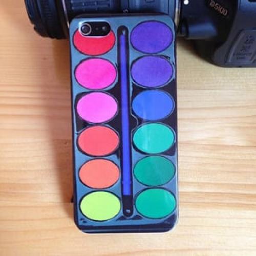 Чехол Набор красок с кисточкой для iPhone 5-5s
