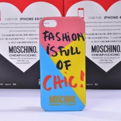 Пластиковый чехол Moschino Fashion is Full or Chic для IPhone 5-5s