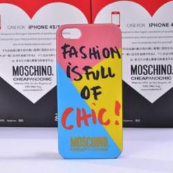 Пластиковый чехол Moschino Fashion is Full or Chic для IPhone 5/5s
