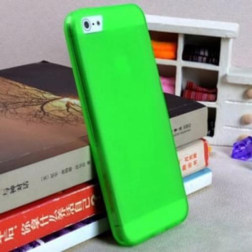 Силиконовый чехол ультратонкий 0.7мм Зеленый для Iphone 5