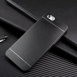 Пластиковый чехол Motomo Metal Black Черный для iPhone 6 Plus/6s Plus