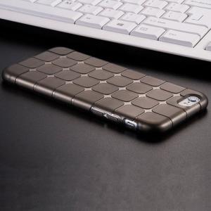 Силиконовый чехол Yihailu квадратики ударостойкий Черный для iPhone 7